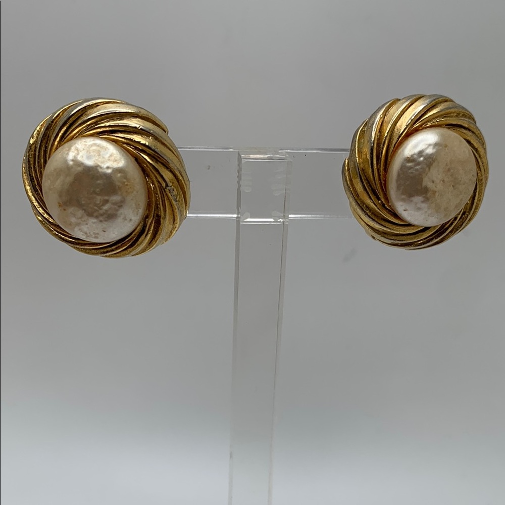 Elegant Gold Twist Earrings with faux Pearl accent. Clip on